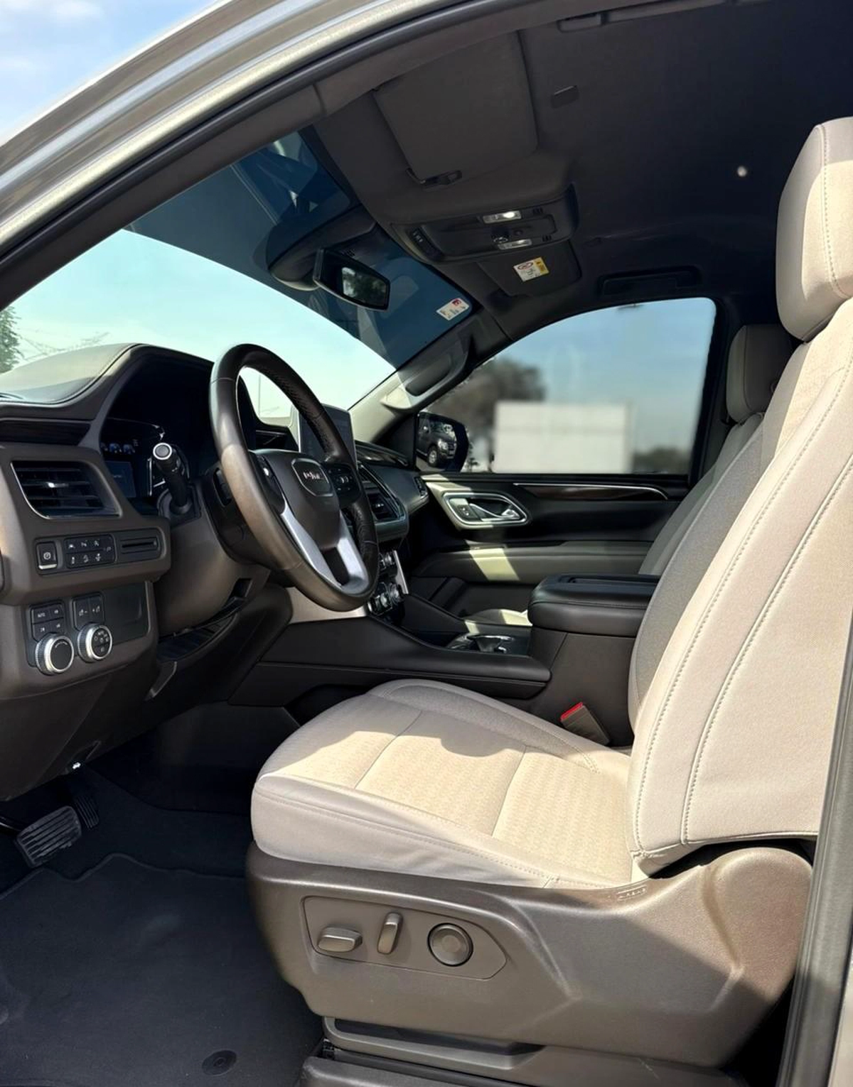 GMC YUKON SLE | YEAR: 2021 | GCC SPECS | KMS: 118,000 | FULL-SERVICE HISTORY FROM AGENCY-7-7