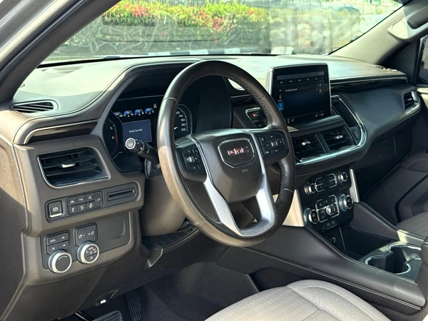 GMC YUKON SLE | YEAR: 2021 | GCC SPECS | KMS: 118,000 | FULL-SERVICE HISTORY FROM AGENCY