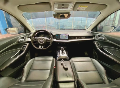 780-Monthly l GCC l Cruise, Sunroof, Leather Seats l Accident Free-7