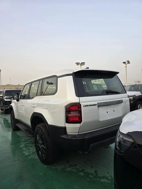 Toyota Prado GXL 1st Edition 2.4T