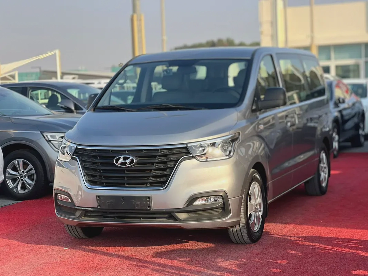 2019 Hyundai H1 | 12 Seaters | Automatic, Diesel | Korean Specs | Ref#924-2-2