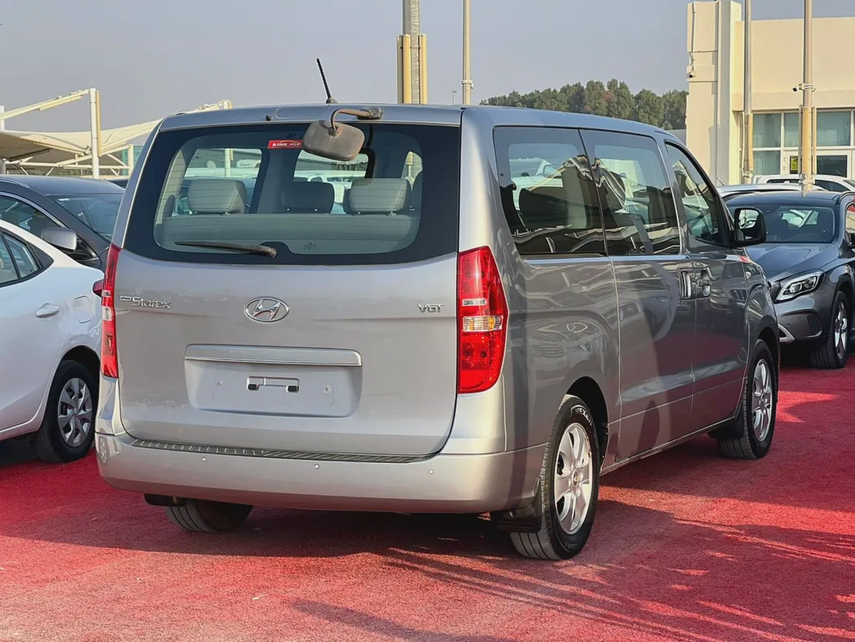 2019 Hyundai H1 | 12 Seaters | Automatic, Diesel | Korean Specs | Ref#924-5-5