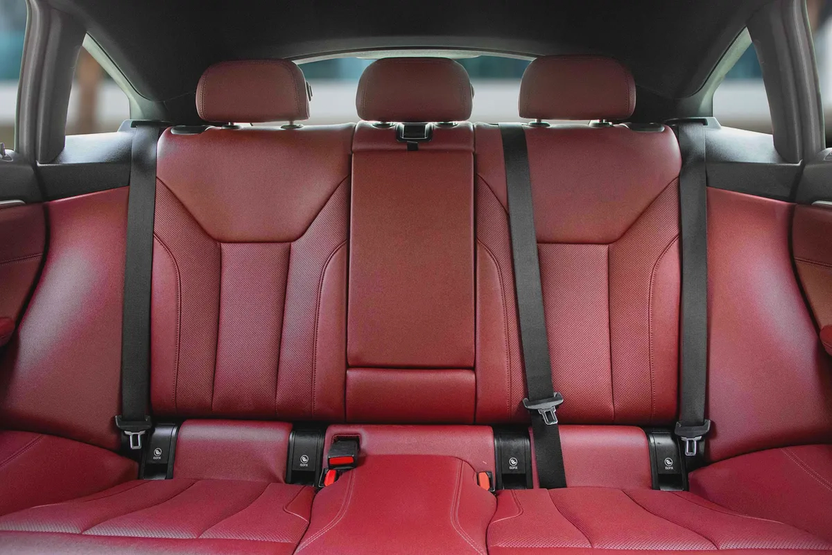 2,938 P.M |  420i M-Sport | 0% Downpayment | Under Warranty!-11-11