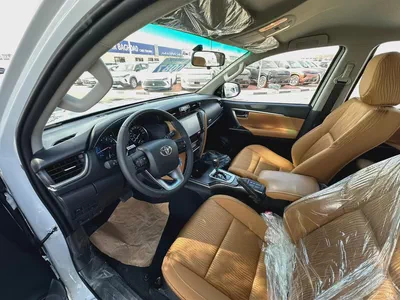 2026 Toyota Fortuner VXR - GCC Specs - Brand New!-4
