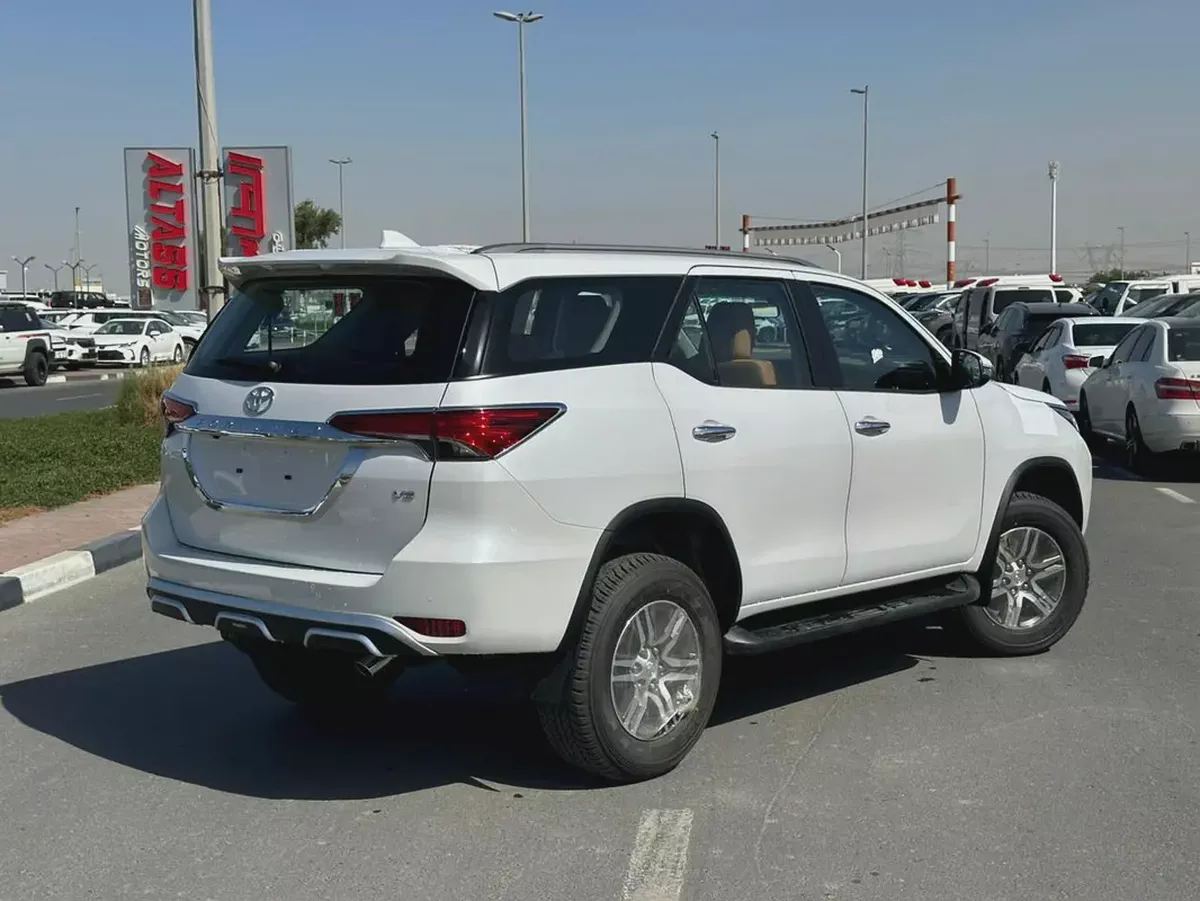 2026 Toyota Fortuner VXR - GCC Specs - Brand New!-2-2
