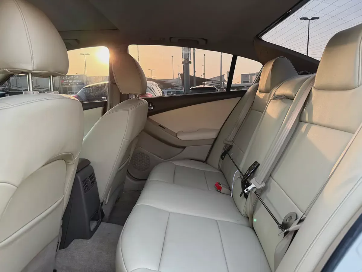 Nissan Altima S 2011 GCC Specs - Reliable & Well Maintained-9-9