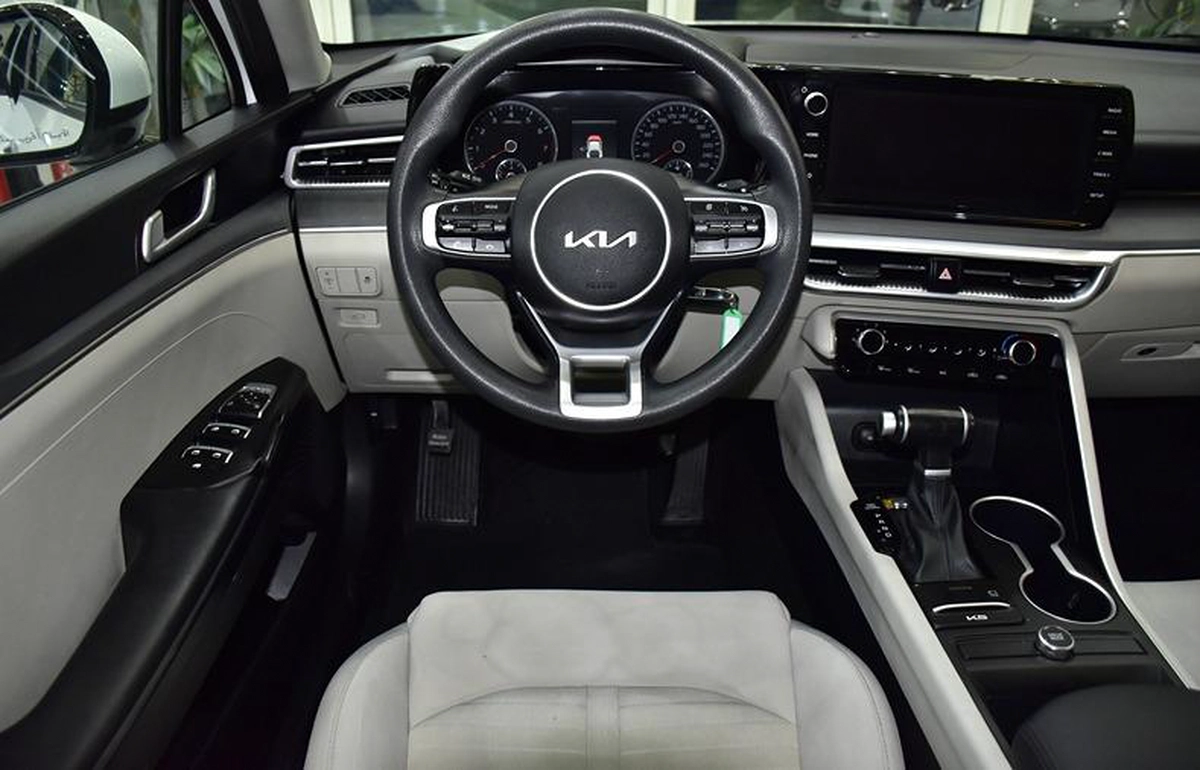 KIA K5 ( 2023 Model ) in White Color GCC Specs-1-1