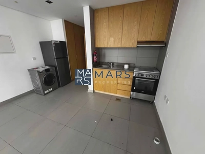 | Spacious Studio | Kitchen Appliances | Prime Location |-2