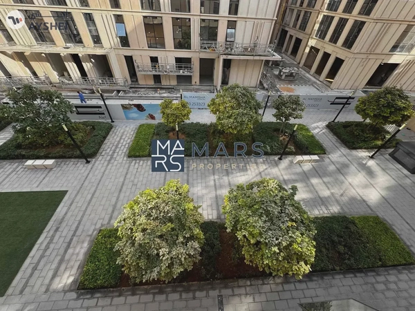 | Spacious Studio | Kitchen Appliances | Prime Location |