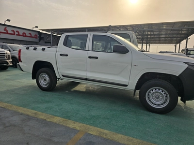 MITSUBISHI L200 DC MANUAL 4X4-5