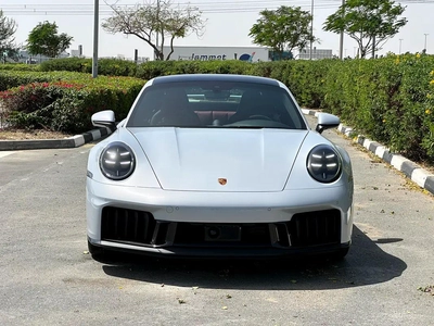 2026 Porsche 911 Carrera GTS - GCC Specs --10