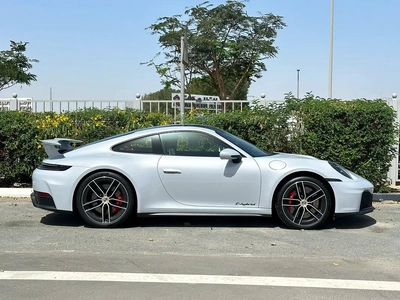 2026 Porsche 911 Carrera GTS - GCC Specs --11