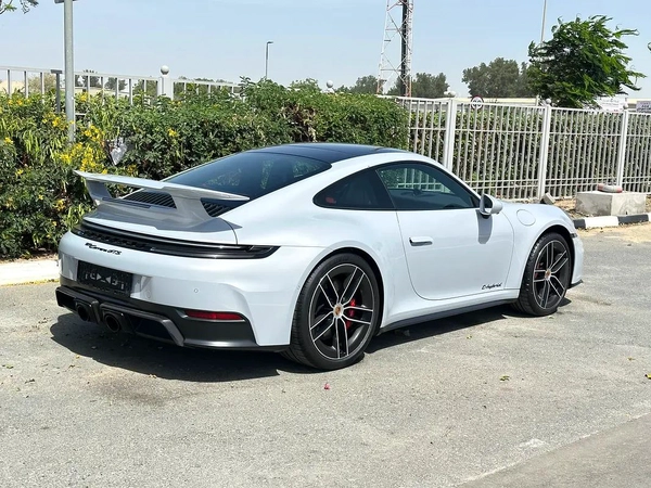 2026 Porsche 911 Carrera GTS - GCC Specs -