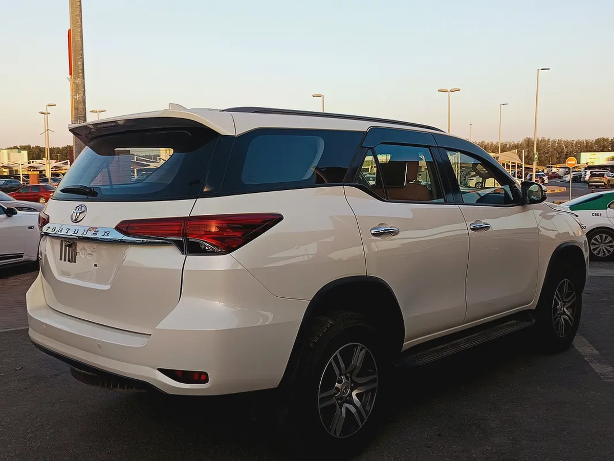 Toyota Fortuner GXR 2019 GCC Specs-4-4