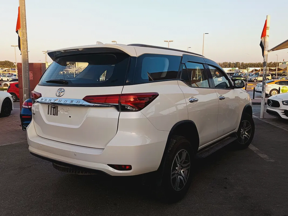 Toyota Fortuner GXR 2019 GCC Specs-5-5