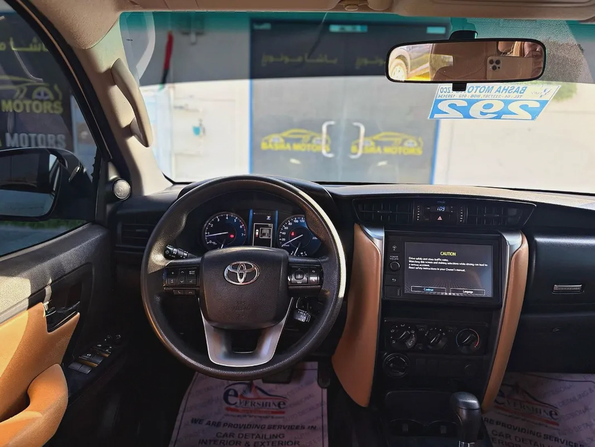 GCC Specs Toyota Fortuner EXR 2022 - Excellent Condition-4-4