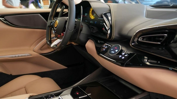 Ferrari Purosangue STD Ferrari Purosangue 2025 - V12