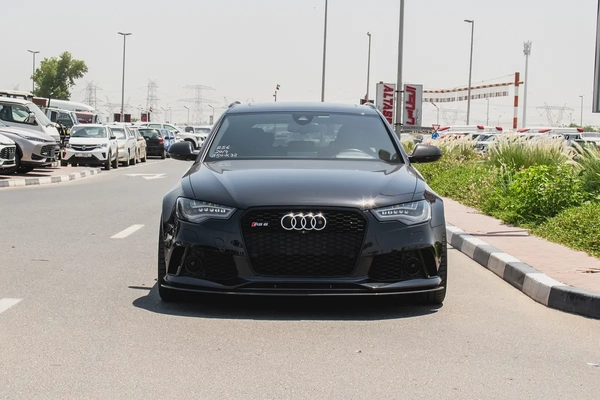 2014 - AUDI RS6 - SUPER CLEAN - LIKE NEW - ONLY 32,000 KM