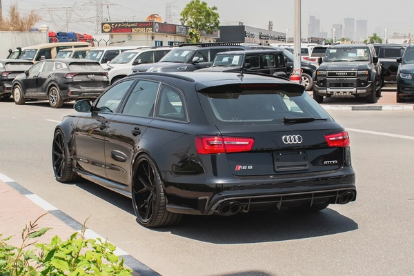 2014 - AUDI RS6 - SUPER CLEAN - LIKE NEW - ONLY 32,000 KM