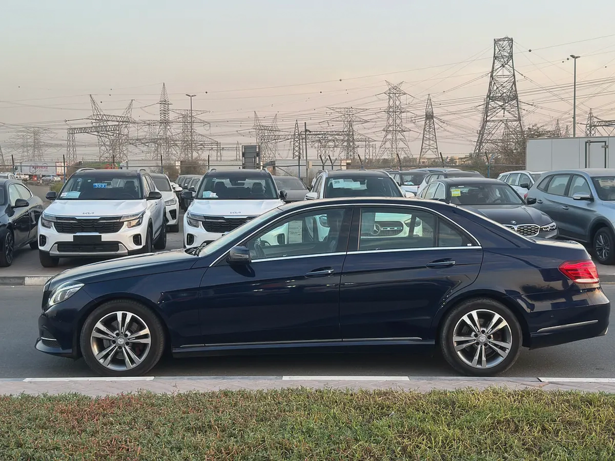 M BENZ E300 JAPAN IMPORTED 2016 VERY LOW MILEAGE 29000 Kms ONLY-8-8