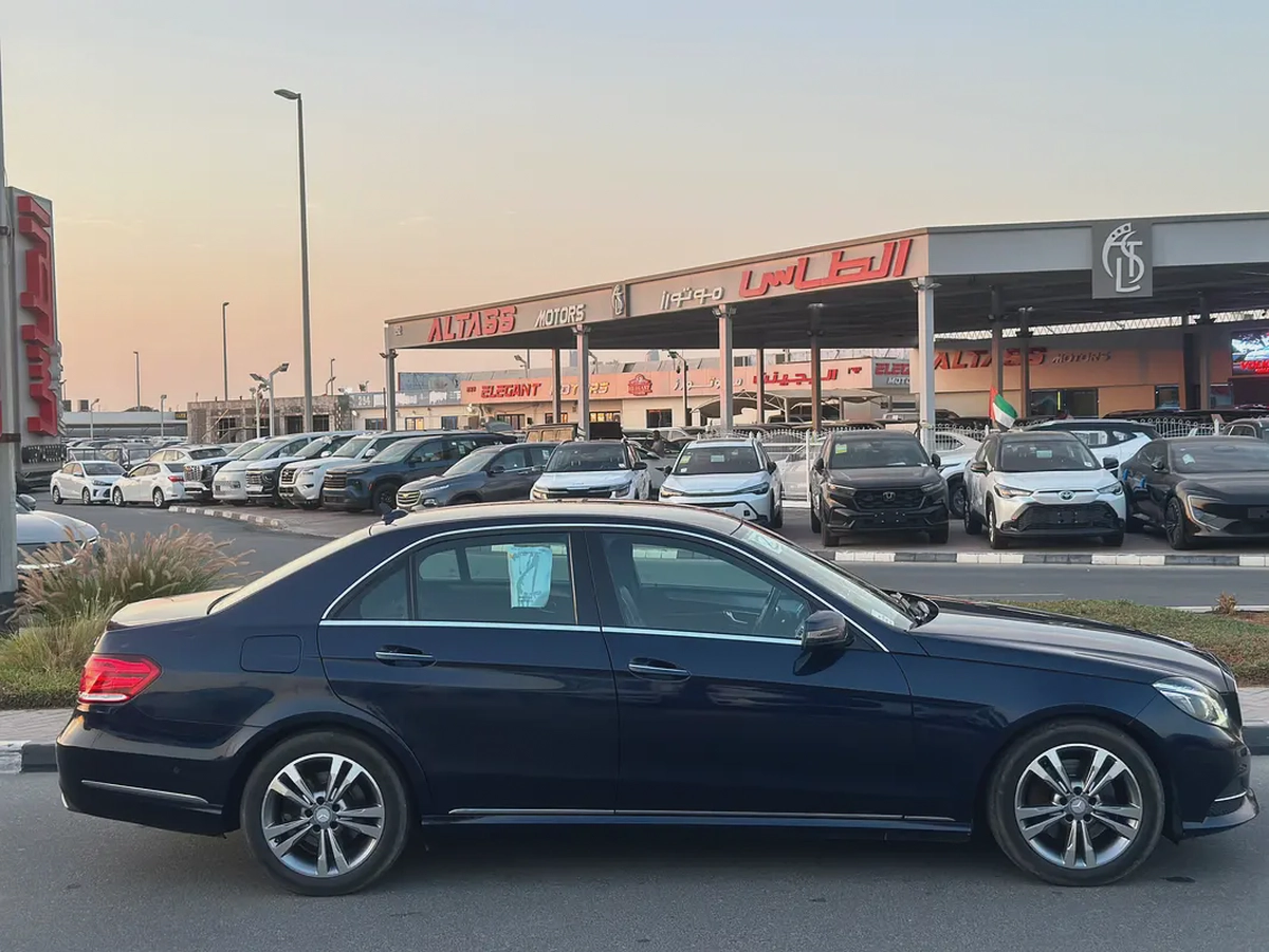 M BENZ E300 JAPAN IMPORTED 2016 VERY LOW MILEAGE 29000 Kms ONLY-9-9