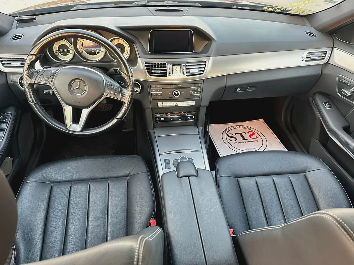 M BENZ E300 JAPAN IMPORTED 2016 VERY LOW MILEAGE 29000 Kms ONLY-11-11