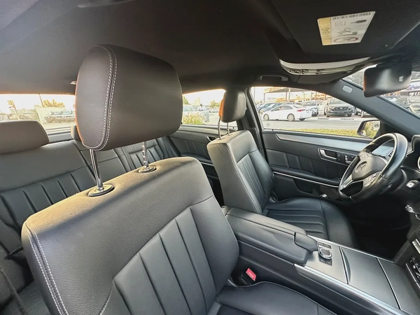M BENZ E300 JAPAN IMPORTED 2016 VERY LOW MILEAGE 29000 Kms ONLY