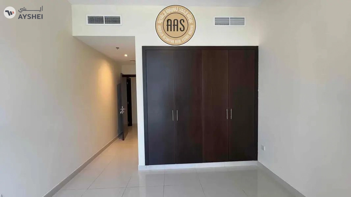 nice office spacious 2bhk in sheikh zayad road rent only 119k-7-7