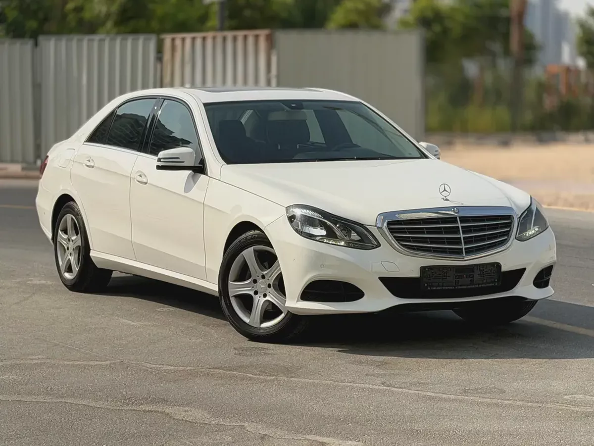 2014 Mercedes-Benz E200-2-2