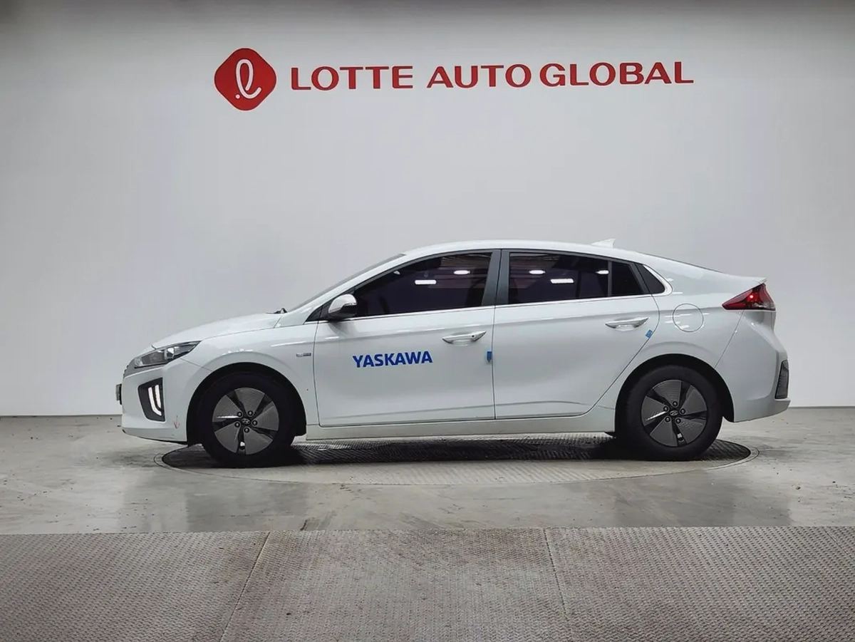 Hyundai Ioniq Hybrid 2020 - Korean Specs - Excellent Condition-5-5