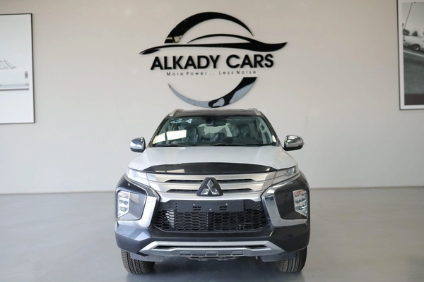 MITSUBISHI PAJERO SPORT 2.5L 4WD A/T 7 SEATER MID OPTION (MY 2023)