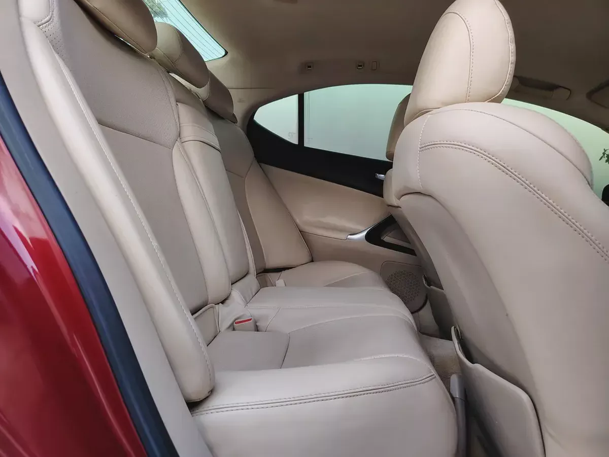 Lexus IS 250 2007 GCC Specs - Pristine Condition Well Maintained Sports Sedan-9-9