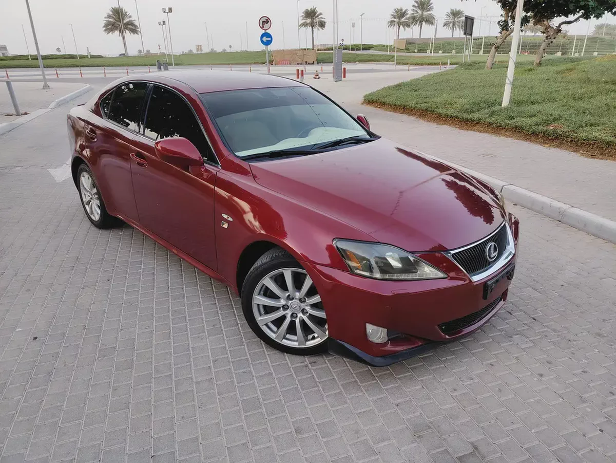 Lexus IS 250 2007 GCC Specs - Pristine Condition Well Maintained Sports Sedan-3-3