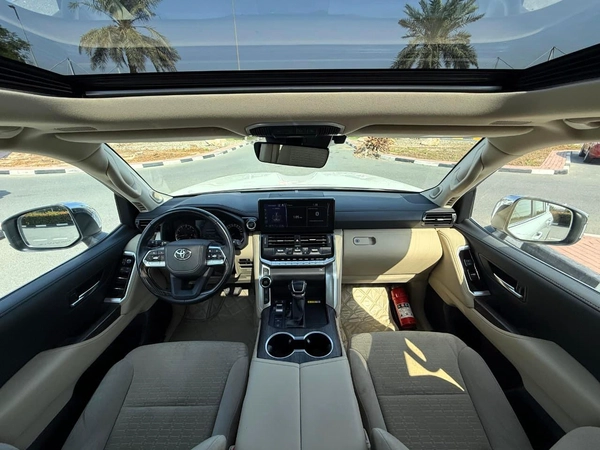 TOYOTA LAND CRUISER VX. R TWIN TURBO | YEAR: 2022 | FULL-SERVICE HISTORY FROM AL FUTTAIM