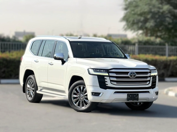 TOYOTA LAND CRUISER VX. R TWIN TURBO | YEAR: 2022 | FULL-SERVICE HISTORY FROM AL FUTTAIM