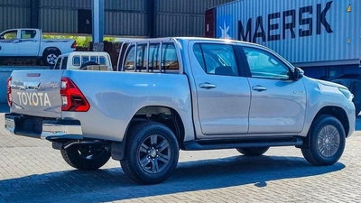 Toyota Hilux NEW Toyota Hilux 2.4L Diesel AT Full option 2024-6
