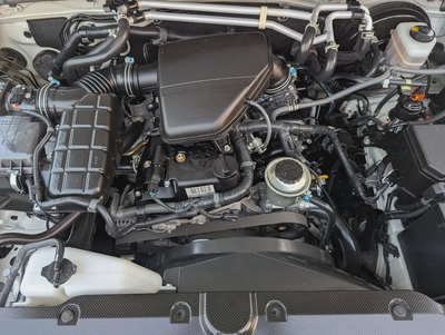 2023 TOYOTA PRADO V4 2.7L ORIGINAL PAINT ACCIDENT FREE LOW MILEAGE IN EXCELLENT CONDITION-11