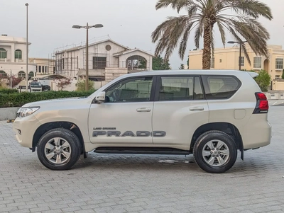 2023 TOYOTA PRADO V4 2.7L ORIGINAL PAINT ACCIDENT FREE LOW MILEAGE IN EXCELLENT CONDITION-15