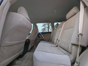 2023 TOYOTA PRADO V4 2.7L ORIGINAL PAINT ACCIDENT FREE LOW MILEAGE IN EXCELLENT CONDITION