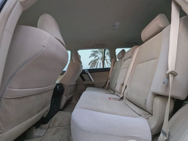 2023 TOYOTA PRADO V4 2.7L ORIGINAL PAINT ACCIDENT FREE LOW MILEAGE IN EXCELLENT CONDITION