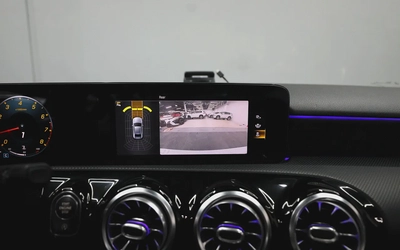 Mercedes-Benz A-Class A 35 AMG-9