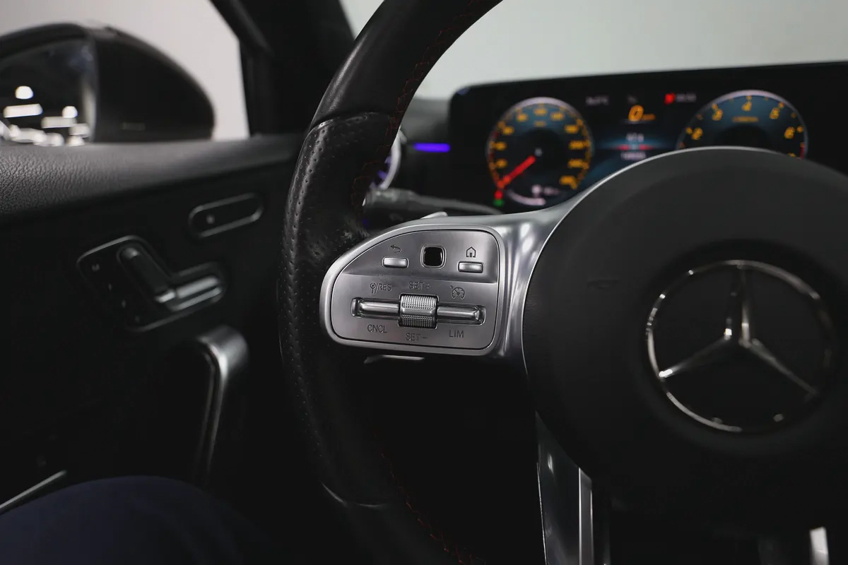 Mercedes-Benz A-Class A 35 AMG-10-10