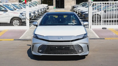 Toyota Camry 2025 Lumiere HYBRID GCC Spec-0