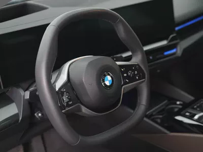 GCC specs from OFFICIAL DEALER BMW 520i | Perfect condition | LOW MILEAGE-11