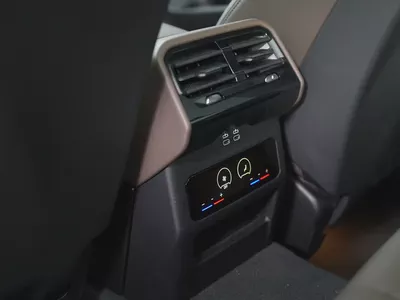 GCC specs from OFFICIAL DEALER BMW 520i | Perfect condition | LOW MILEAGE-15