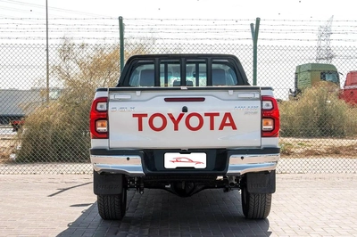 2026 Toyota Hilux DC S-GLX 2.7L Petrol AT-13