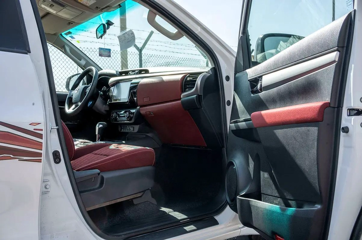 2026 Toyota Hilux DC S-GLX 2.7L Petrol AT-4-4