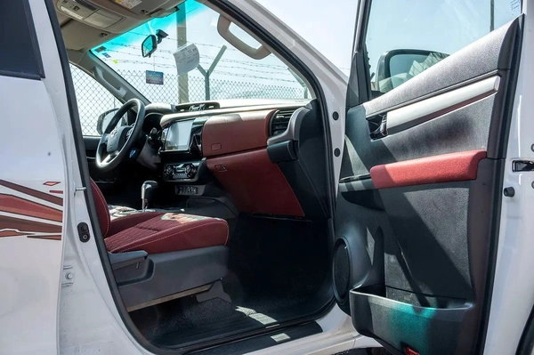 2026 Toyota Hilux DC S-GLX 2.7L Petrol AT