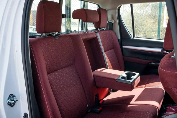 2026 Toyota Hilux DC S-GLX 2.7L Petrol AT