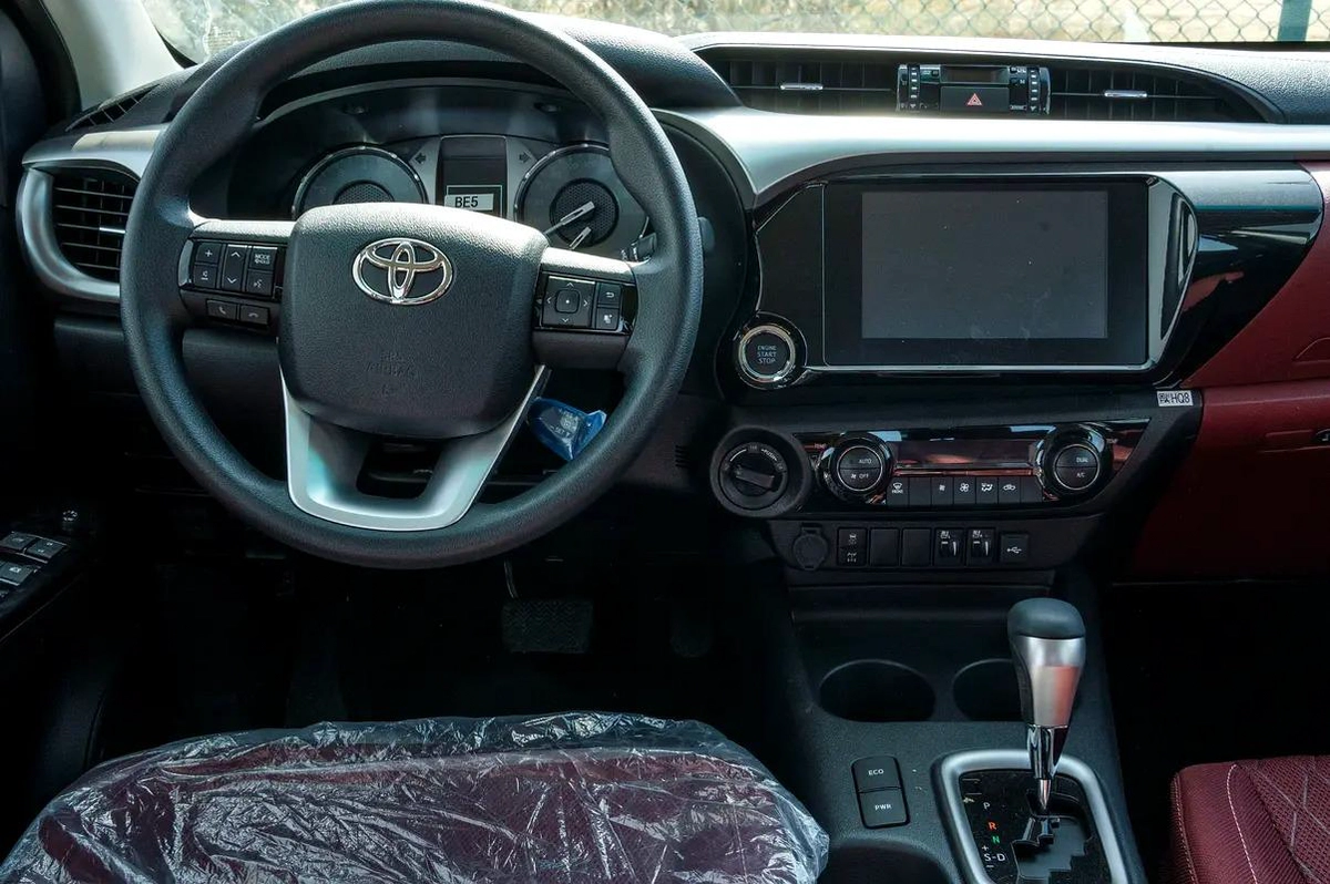 2026 Toyota Hilux DC S-GLX 2.7L Petrol AT-5-5